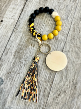 Load image into Gallery viewer, Silicone Beaded Wristlet